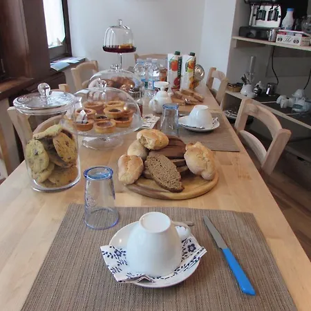 La Casa Dei Gatti Alojamento de Acomodação e Pequeno-almoço Limone Piemonte